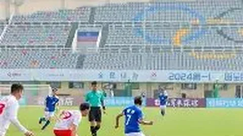 霍建华无视离婚传言，与好友欢聚一堂笑容满面